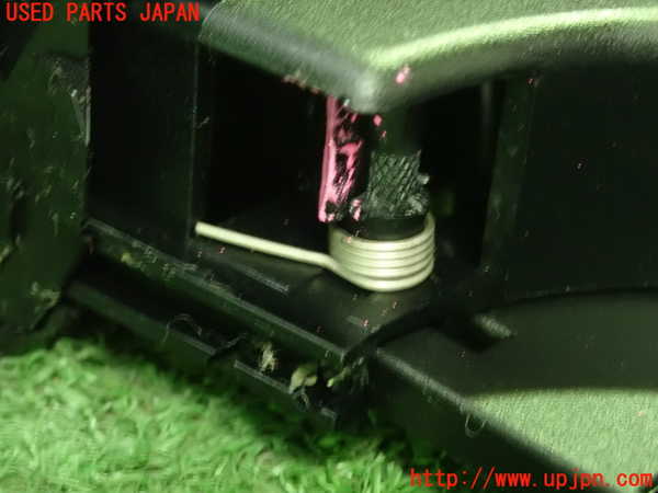 5UPJ-24837810]BMW Z4 ロードスター E85(BT25)ドリンクホルダー 中古_m0003.jpg