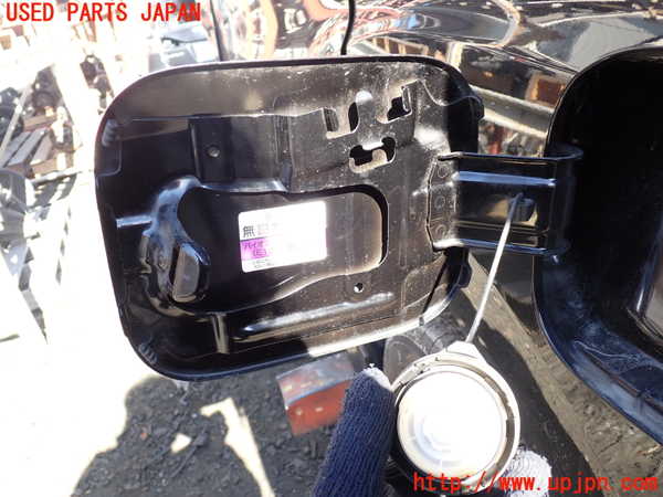 5UPJ-24851690]ステップワゴン スパーダ ハイブリッド(RP5)フューエルリッド 中古_m0002.jpg