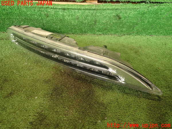 2UPJ-24861150]ポルシェ・カイエン S(92AM48A)右コーナーランプ 中古_m0001.jpg