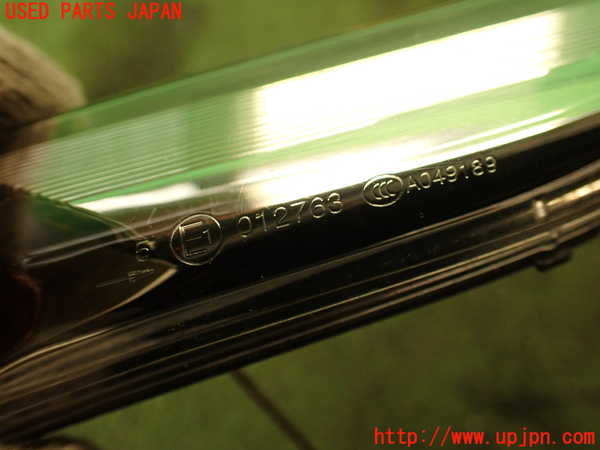 2UPJ-24861160]ポルシェ・カイエン S(92AM48A)右ウィンカーレンズ 中古_m0003.jpg