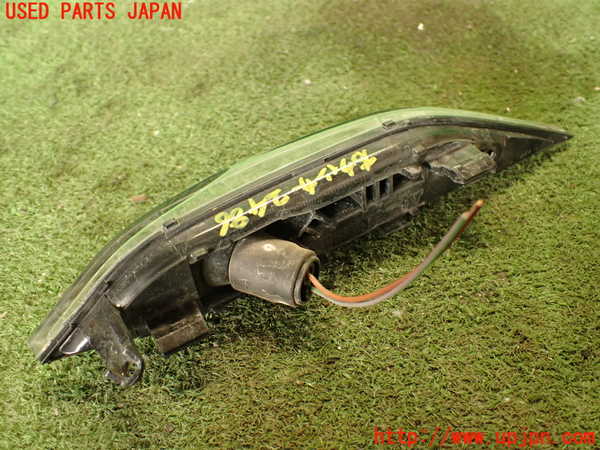 2UPJ-24861160]ポルシェ・カイエン S(92AM48A)右ウィンカーレンズ 中古_m0004.jpg
