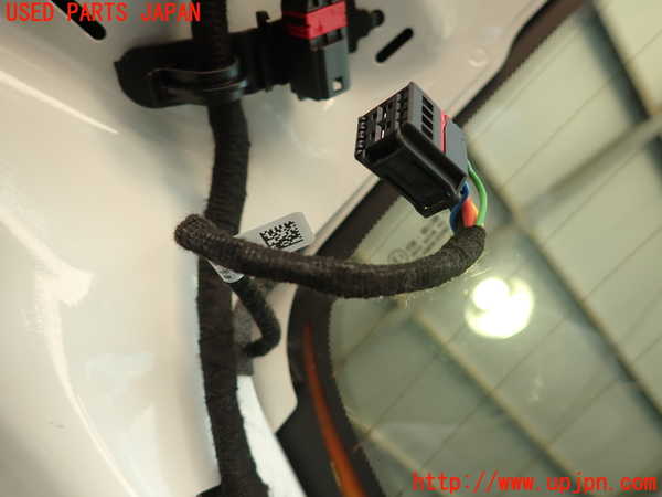 2UPJ-24861584]ポルシェ・カイエン S(92AM48A)リアゲートダンパー 中古_m0004.jpg