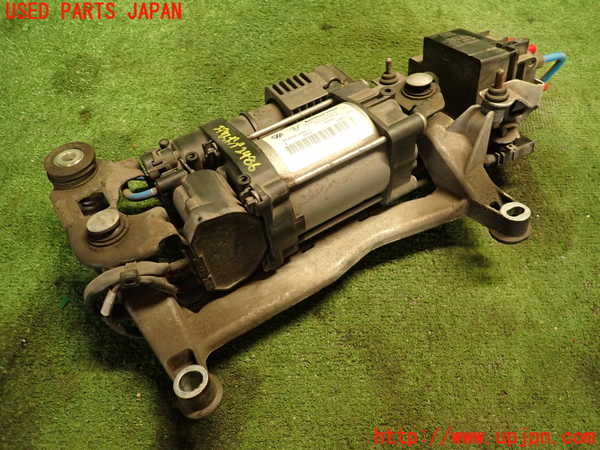2UPJ-24865535]ポルシェ・カイエン S(92AM48A)エアサスポンプ 中古_m0001.jpg