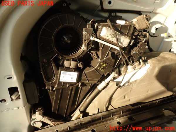 2UPJ-24866082]ポルシェ・カイエン S(92AM48A)エバポレーター2 中古_m0001.jpg