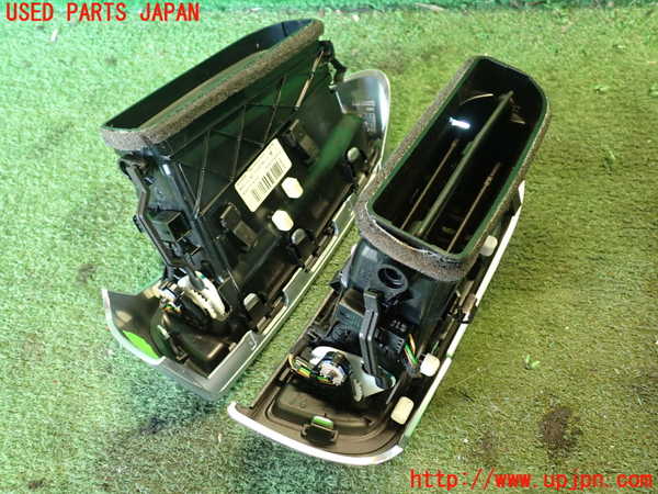 2UPJ-24867526]ポルシェ・カイエン S(92AM48A)エアコン吹き出し口1 (真中) 中古_m0002.jpg