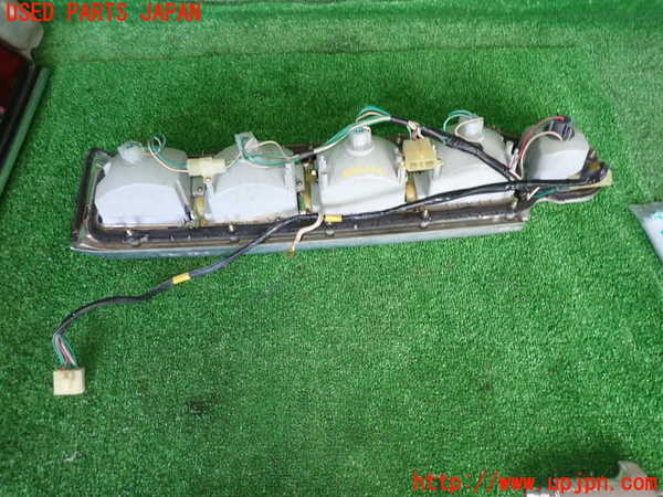 2UPJ-24881530]センチュリー(VG45)右テールランプ 中古_m0002.jpg