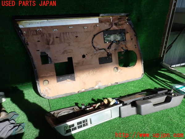 2UPJ-24881234]センチュリー(VG45)右前ドア内張り 中古_m0004.jpg
