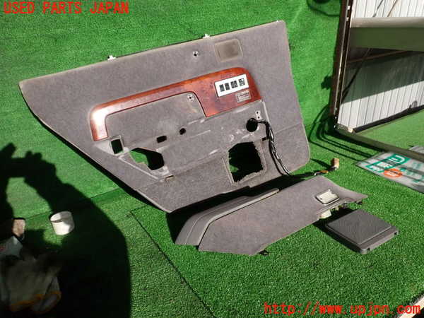 2UPJ-24881324]センチュリー(VG45)左後ドア内張り 中古_m0001.jpg
