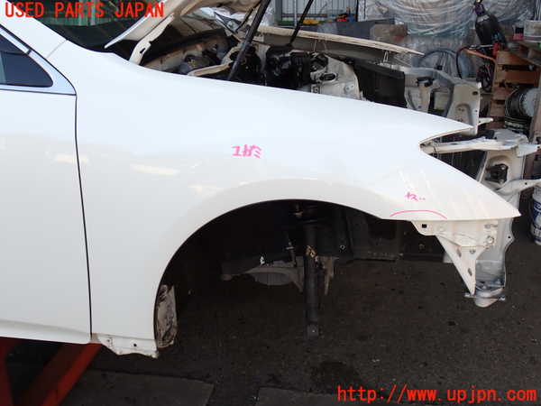 2UPJ-24891080]クラウン アスリート(GRS200)右前フェンダー 中古_m0001.jpg