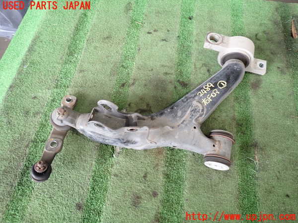 2UPJ-24895176]クラウン アスリート(GRS200)右フロントロアアーム1 中古_m0001.jpg