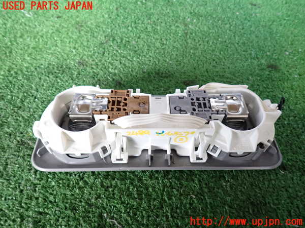 2UPJ-24896412]クラウン アスリート(GRS200)ルームランプ2 2列目 中古_m0002.jpg