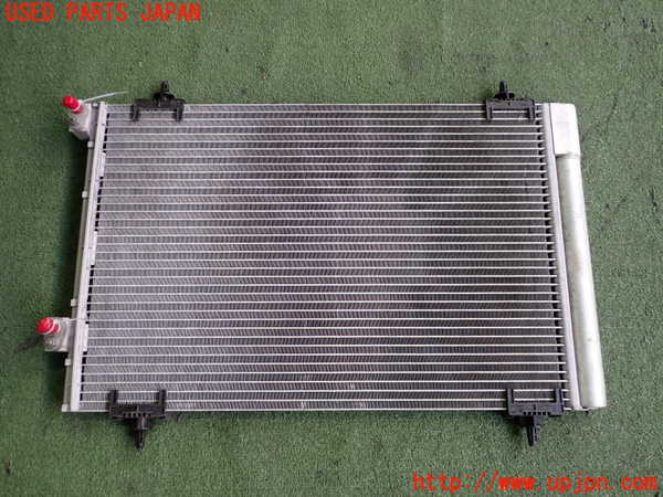 2UPJ-24916031]プジョー・RCZ(T7R5F02)エアコンコンデンサー1 中古_m0001.jpg