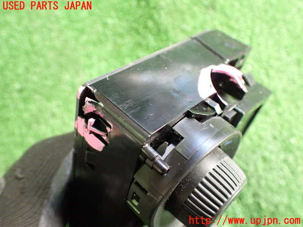 2UPJ-24916066]プジョー・RCZ(T7R5F02)エアコンスイッチ1 【ジャンク品】 中古_m0005.jpg