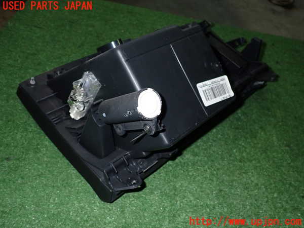 2UPJ-24917516]プジョー・RCZ(T7R5F02)グローブボックス1 中古_m0004.jpg