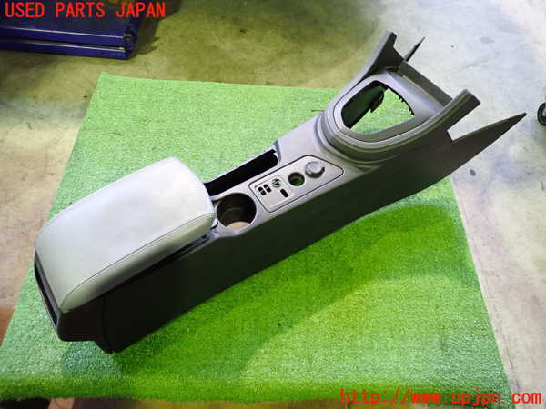 2UPJ-24917540]プジョー・RCZ(T7R5F02)センターコンソール 中古_m0001.jpg
