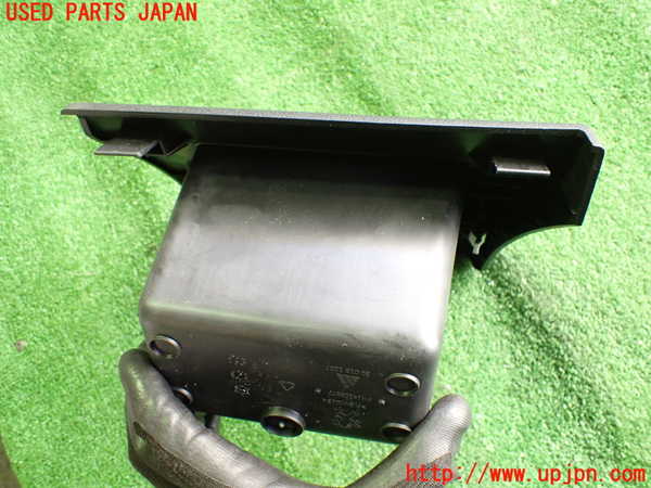 2UPJ-24917841]プジョー・RCZ(T7R5F02)小物入れ1 中古_m0003.jpg