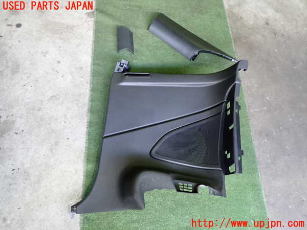 2UPJ-24917675]プジョー・RCZ(T7R5F02)右リアピラートリム 中古_m0001.jpg