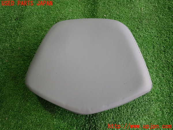 2UPJ-24917150]プジョー・RCZ(T7R5F02)右2列目ヘッドレスト 中古_m0001.jpg