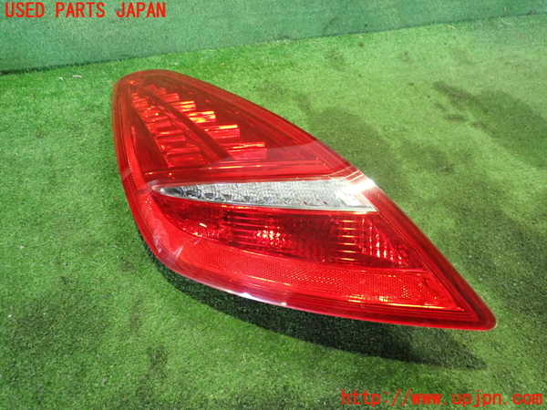 2UPJ-24921536]プジョー・RCZ(T7R5F03)左テールランプ 中古_m0001.jpg