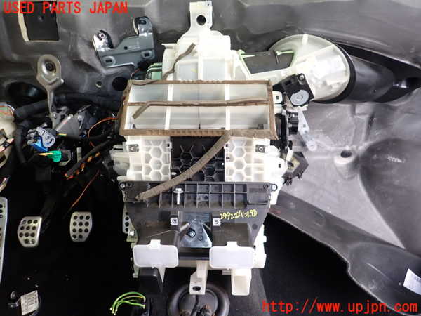 2UPJ-24926081]プジョー・RCZ(T7R5F03)エバポレーター1 中古_m0001.jpg