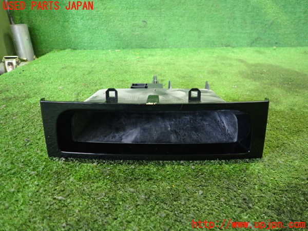 2UPJ-24927841]プジョー・RCZ(T7R5F03)小物入れ1 中古_m0001.jpg