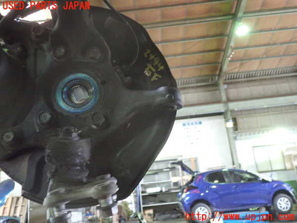 1UPJ-24944290]エスティマハイブリッド(AHR20W)右フロントナックルハブ 中古_m0001.jpg
