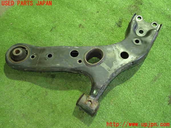 1UPJ-24945176]エスティマハイブリッド(AHR20W)右フロントロアアーム1 中古_m0002.jpg