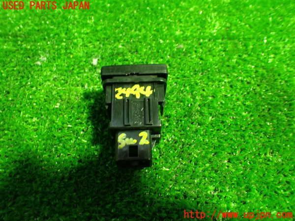 1UPJ-24946307]エスティマハイブリッド(AHR20W)スイッチ2（PWR DOOR OFF） 中古_m0003.jpg