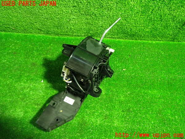 1UPJ-24947555]エスティマハイブリッド(AHR20W)ATシフトレバー 中古_m0001.jpg
