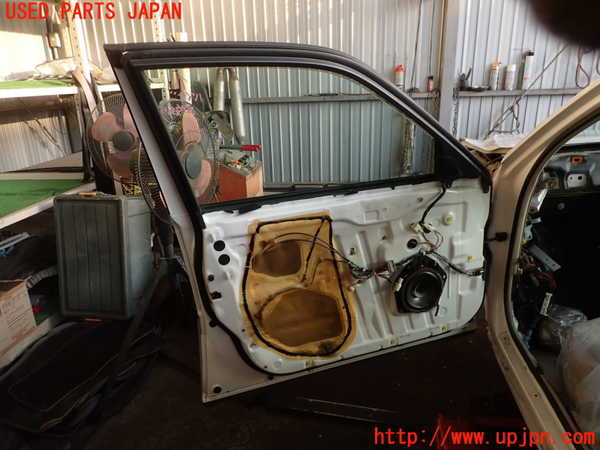 2UPJ-24951260]クラウン マジェスタ(JZS177)左前ドア (M505) 中古_m0004.jpg