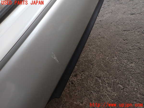 2UPJ-24951610]クラウン マジェスタ(JZS177)リアバンパー 中古_m0003.jpg