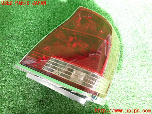 2UPJ-24951530]クラウン マジェスタ(JZS177)右テールランプ 中古_m0001.jpg