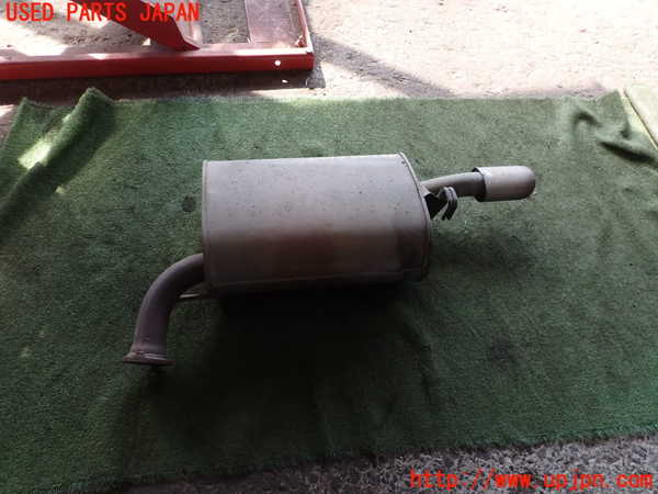 2UPJ-24952671]クラウン マジェスタ(JZS177)リアマフラー1 右側 中古_m0001.jpg