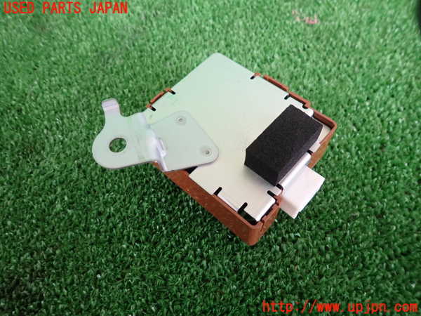 2UPJ-24956150]クラウン マジェスタ(JZS177)コンピューター5 (ドアコントロールレシーバー) 中古_m0002.jpg