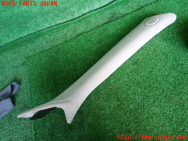 2UPJ-24957655]クラウン マジェスタ(JZS177)右フロントピラートリム 中古_m0001.jpg