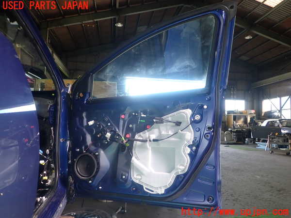 5UPJ-24961230]ヤリス(YARIS) ハイブリッド(MXPH10)右前ドア M2H3 中古_m0002.jpg
