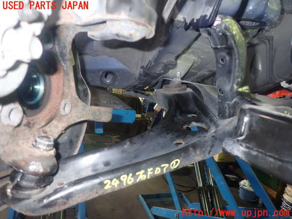 1UPJ-24965176]ヤリス(YARIS) ハイブリッド(MXPH10)右フロントロアアーム1 中古_m0001.jpg