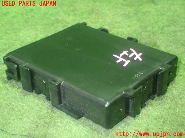 5UPJ-24966150]ヤリス(YARIS) ハイブリッド(MXPH10)コンピューター5 89111-K0031 中古_m0003.jpg