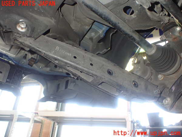 5UPJ-24975227]BRZ(86)(ZD8)左リアロアアーム2 中古_m0002.jpg