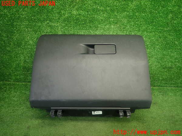 5UPJ-24977516]BRZ(86)(ZD8)グローブボックス1 【ジャンク】_m0001.jpg
