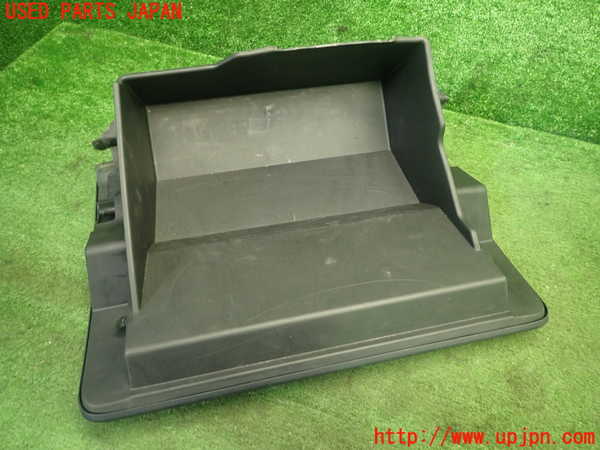 5UPJ-24977516]BRZ(86)(ZD8)グローブボックス1 【ジャンク】_m0005.jpg