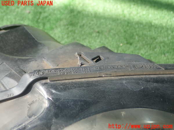 1UPJ-24981130]VW ゴルフ R32(1KBUBF)右ヘッドライト HID 中古_m0002.jpg