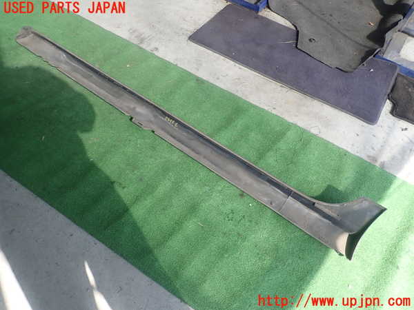 1UPJ-24981390]VW ゴルフ R32(1KBUBF)右サイドステップ 中古_m0002.jpg
