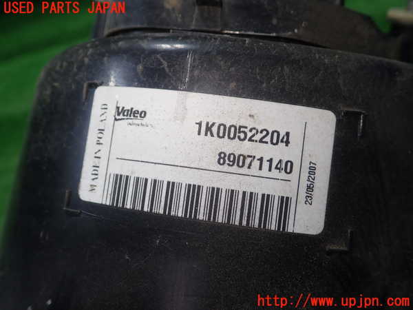 1UPJ-24981530]VW ゴルフ R32(1KBUBF)右テールランプ 中古_m0004.jpg