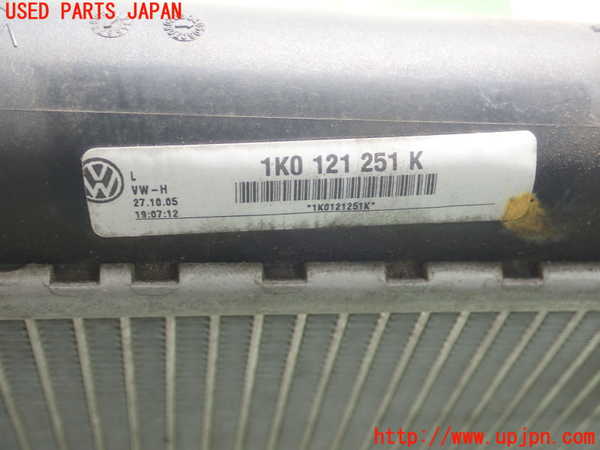 1UPJ-24982321]VW ゴルフ R32(1KBUBF)ラジエーター1 中古_m0003.jpg