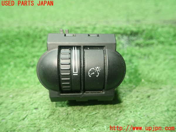 1UPJ-24986306]VW ゴルフ R32(1KBUBF)スイッチ1 (照度調節) 中古_m0001.jpg