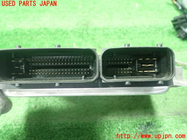1UPJ-24986110]VW ゴルフ R32(1KBUBF)エンジンコンピューター 中古_m0002.jpg