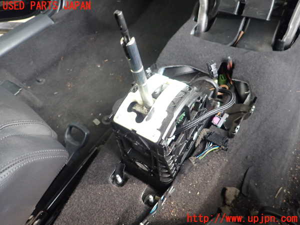 1UPJ-24987555]VW ゴルフ R32(1KBUBF)ATシフトレバー 中古_m0001.jpg