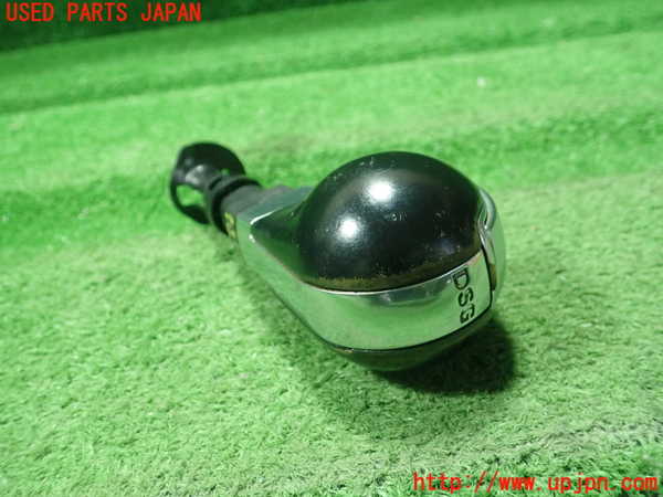 1UPJ-24987570]VW ゴルフ R32(1KBUBF)シフトノブ 中古_m0001.jpg