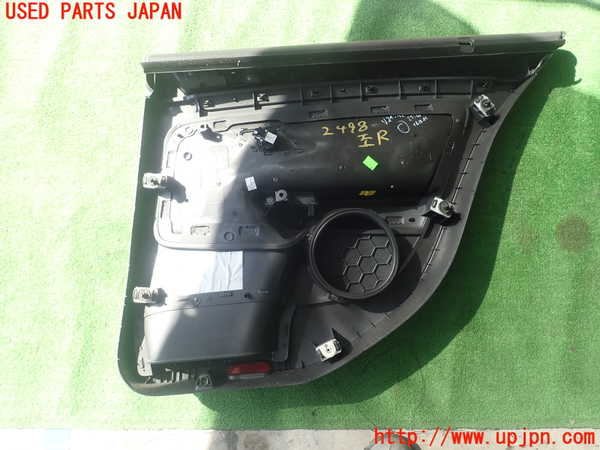 1UPJ-24981324]VW ゴルフ R32(1KBUBF)左後ドア内張り 中古_m0003.jpg